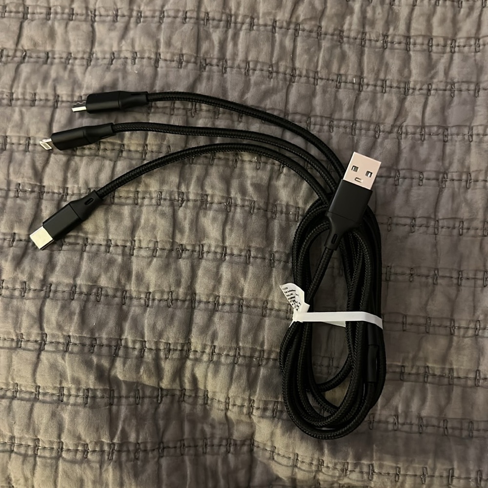 🎁 3-in-1 Multi Charging Cable, NWT - Picture 5 of 12